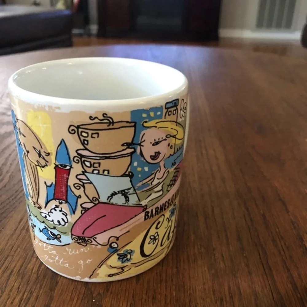 Great design and condition, Barnes and Noble coffee cup!